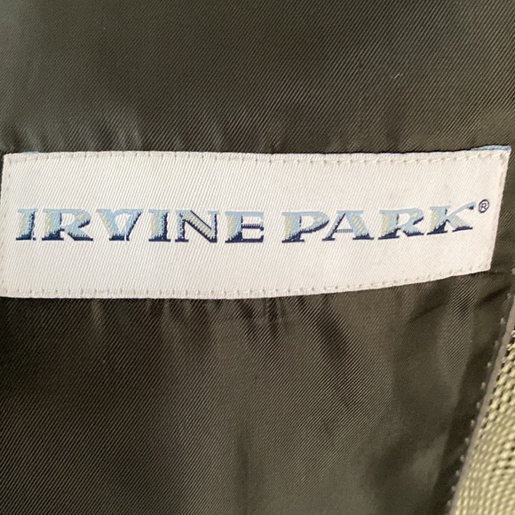 Irvine Park sport coat size 46. - Picture 4 of 5
